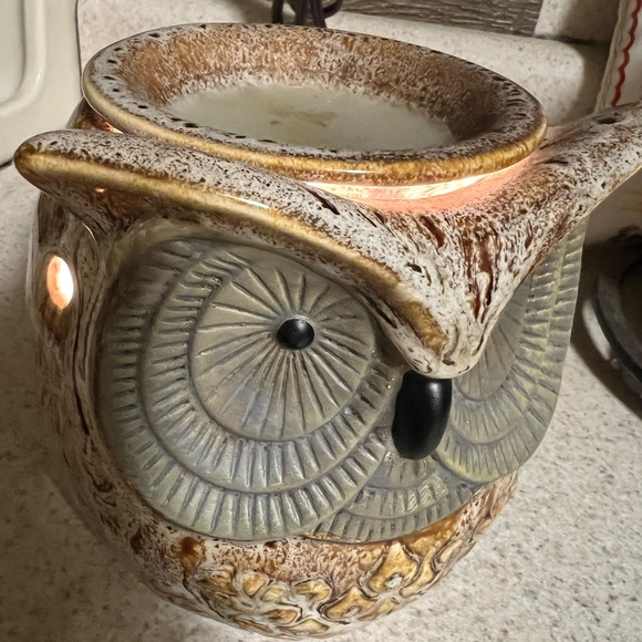 Ceramic Owl Plugin Tart Warmers - Picture 7 of 12